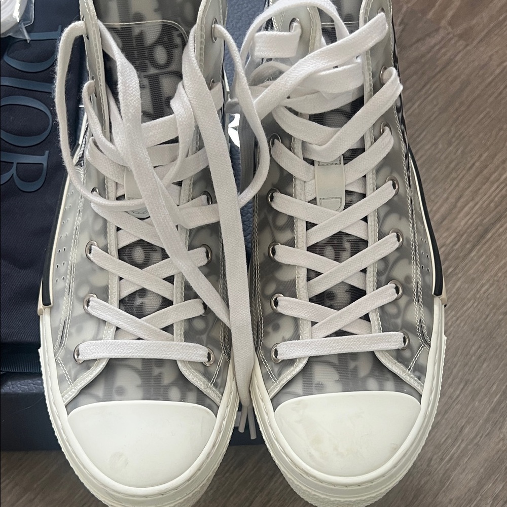 Dior High-Top Sneakers in Grey and White Oblique Canvas - Picture 4 of 14